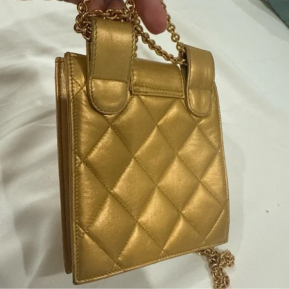 CHANEL Gold Quilted Crossbody Bag with Chain - Picture 8 of 12